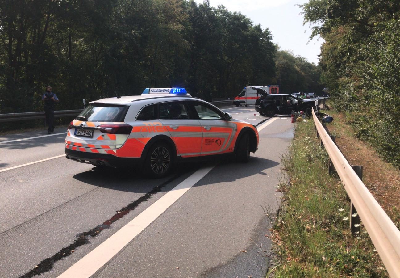 Verkehrsunfall Mit Eingeklemmter Person - Freiwillige Feuerwehr ...